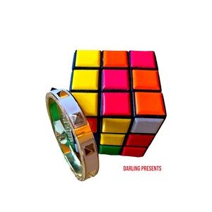 Gold Stud Acrylic Hinge Bracelet Women Color White & Gold